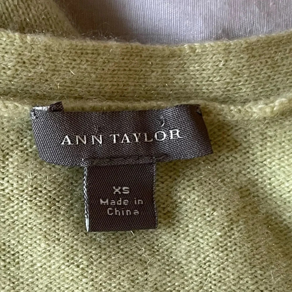 Ann Taylor 100% cashmere v neck cardigan sweater size XS - Picture 10 of 11